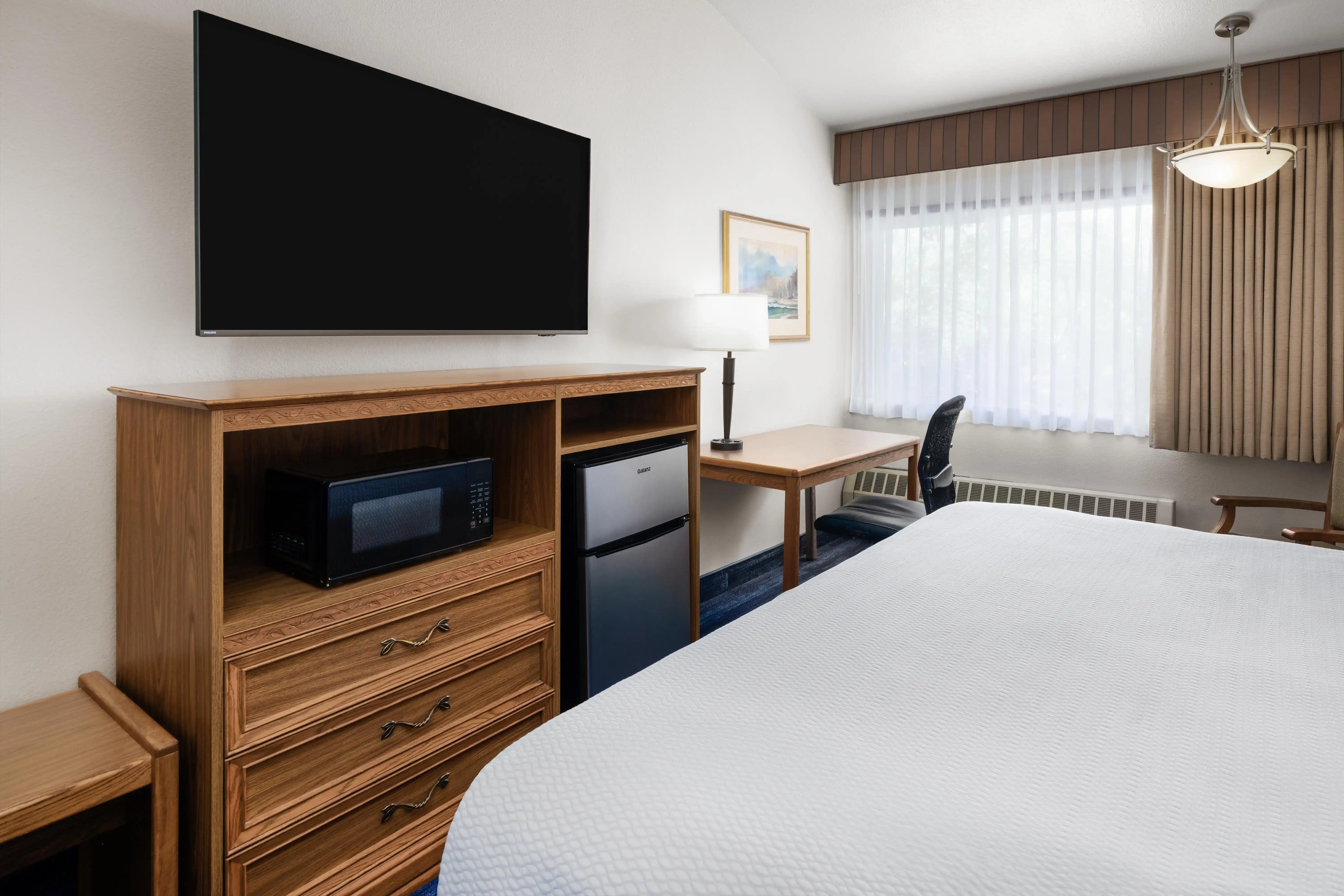 Harbor View Suite 2