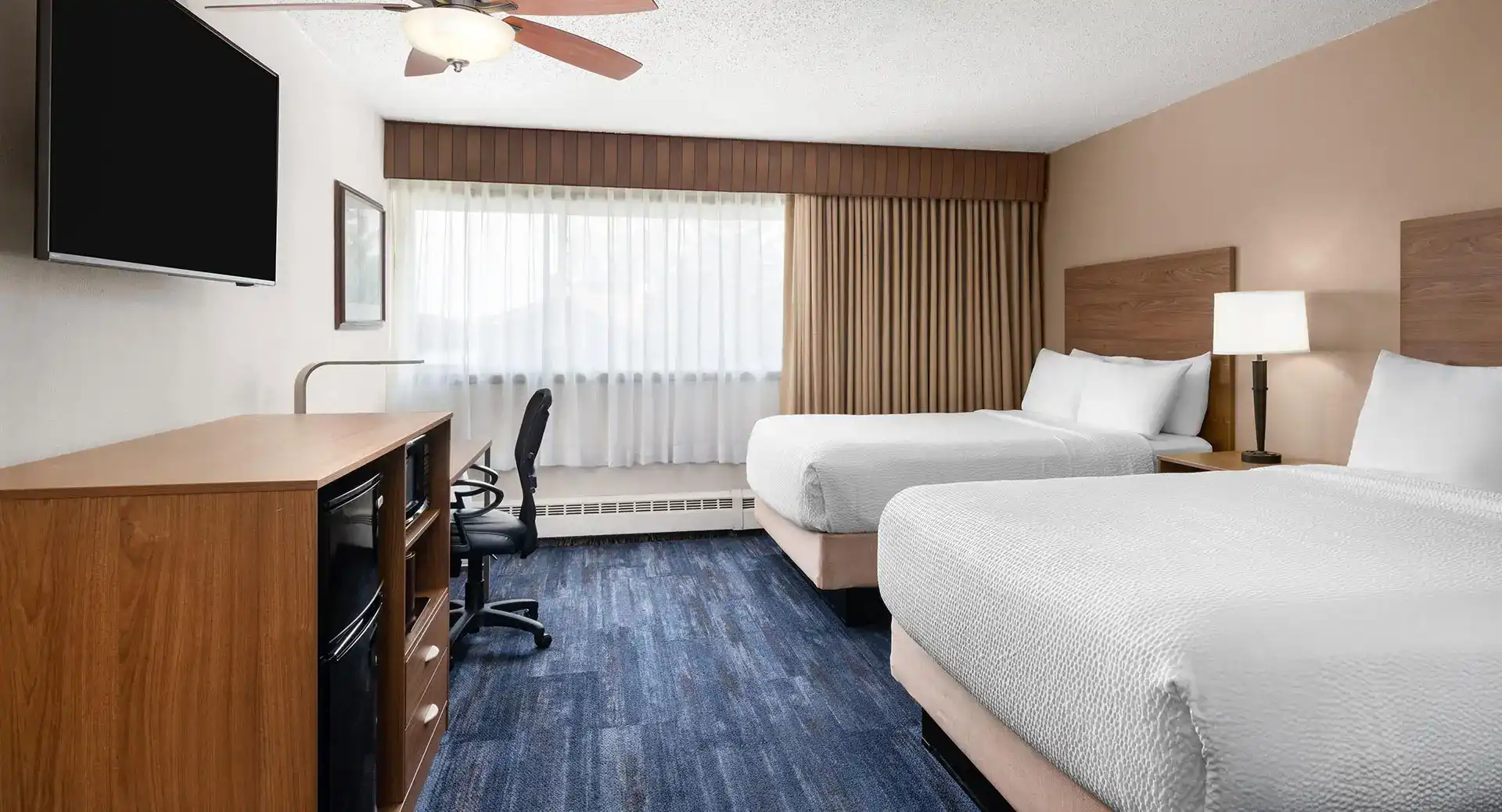  2 Double Beds 1