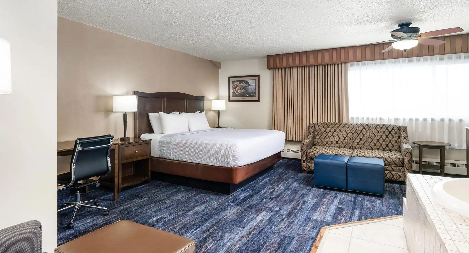  Honeymoon Suite 1